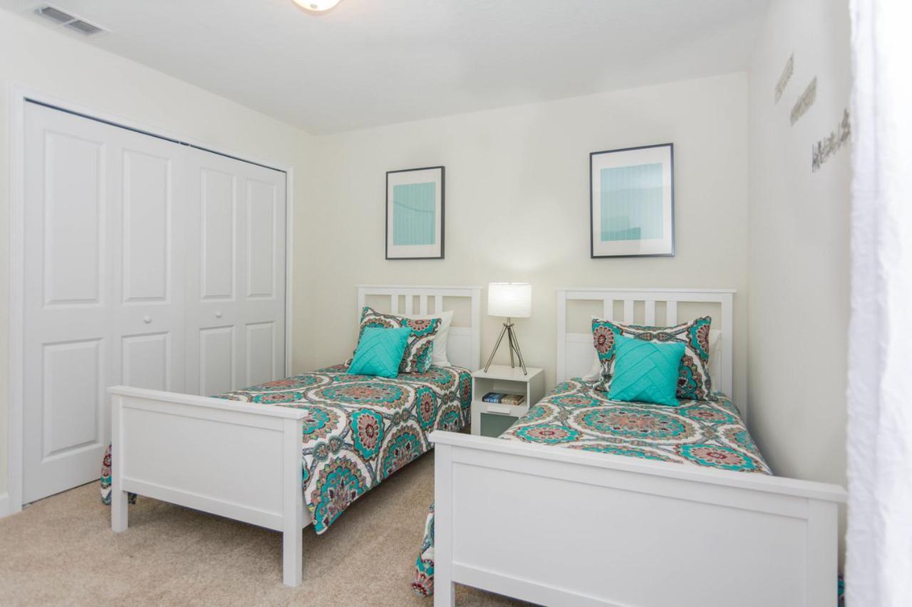 Enchanting Decor Home With Private Pool At Storey Lake Resort Sl4714 Kissimmee Eksteriør billede