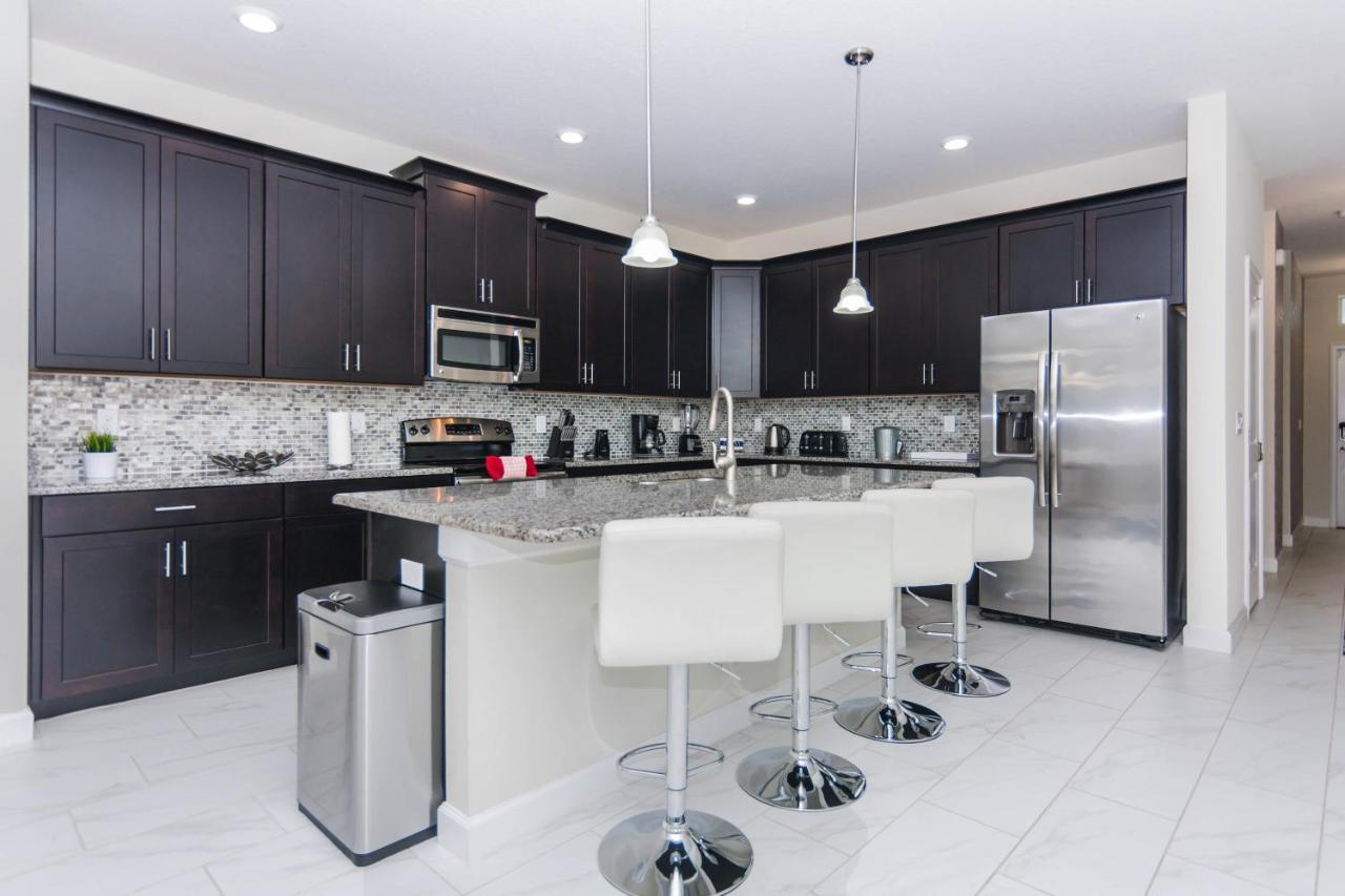 Enchanting Decor Home With Private Pool At Storey Lake Resort Sl4714 Kissimmee Eksteriør billede