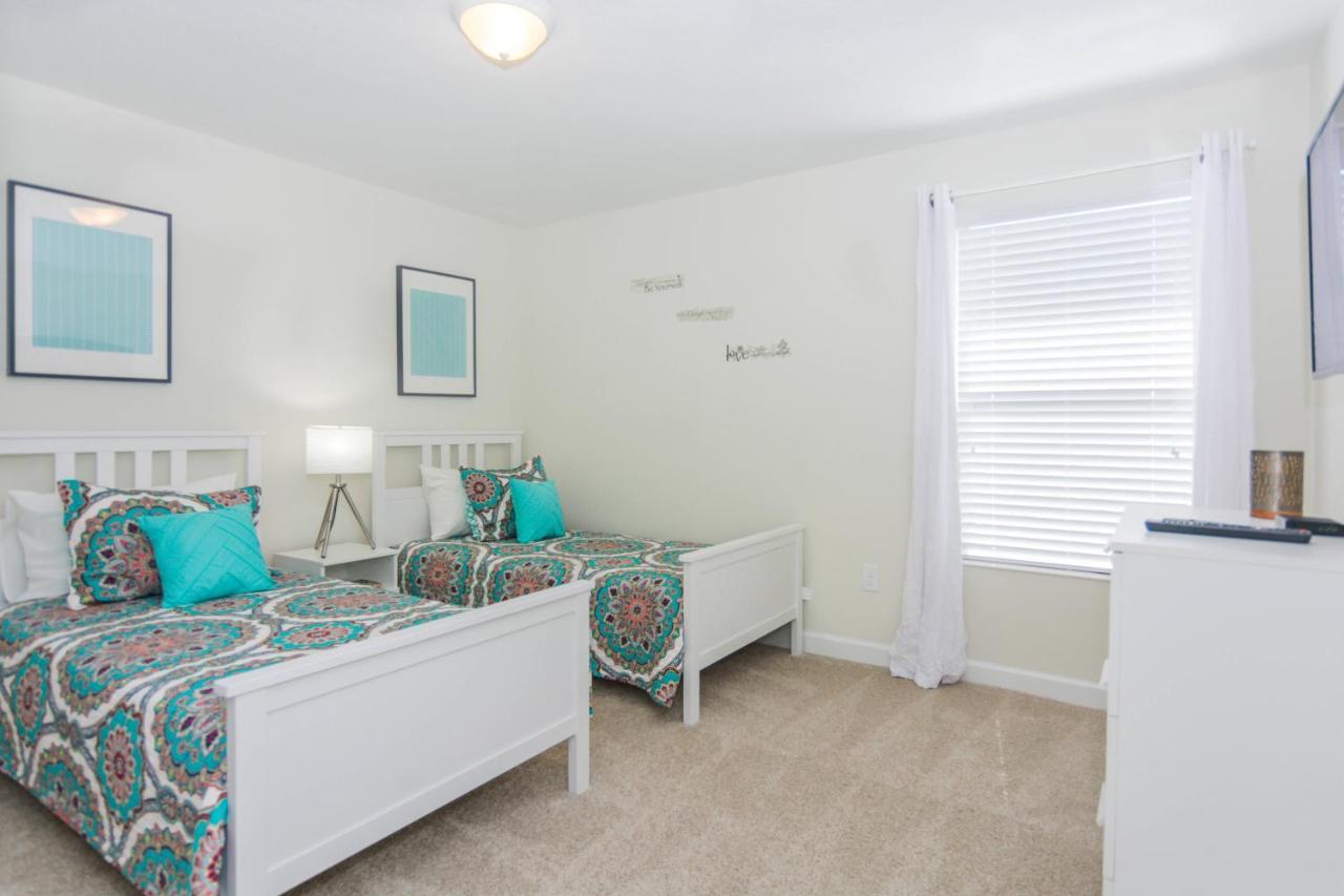 Enchanting Decor Home With Private Pool At Storey Lake Resort Sl4714 Kissimmee Eksteriør billede