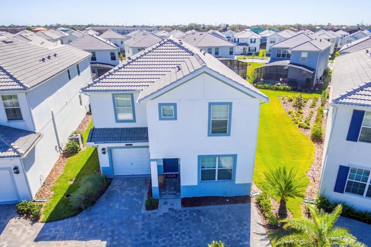 Enchanting Decor Home With Private Pool At Storey Lake Resort Sl4714 Kissimmee Eksteriør billede