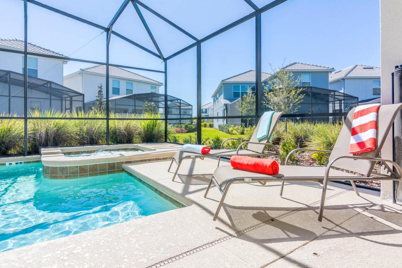 Enchanting Decor Home With Private Pool At Storey Lake Resort Sl4714 Kissimmee Eksteriør billede