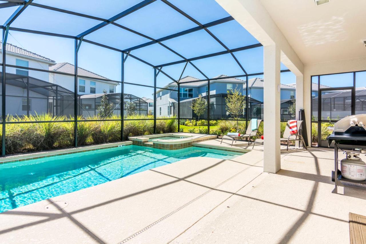 Enchanting Decor Home With Private Pool At Storey Lake Resort Sl4714 Kissimmee Eksteriør billede